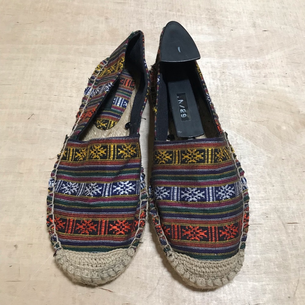 Forever 21 Flats Espadrilles Multicolor Size 7